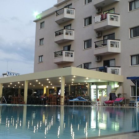 Livas Hotel Apartments Pernera Екстериор снимка