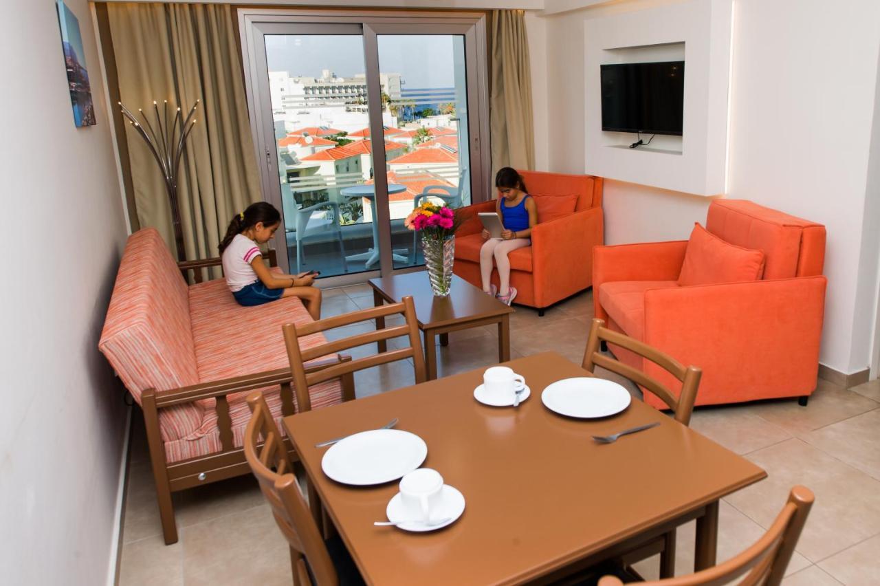 Livas Hotel Apartments Pernera Екстериор снимка