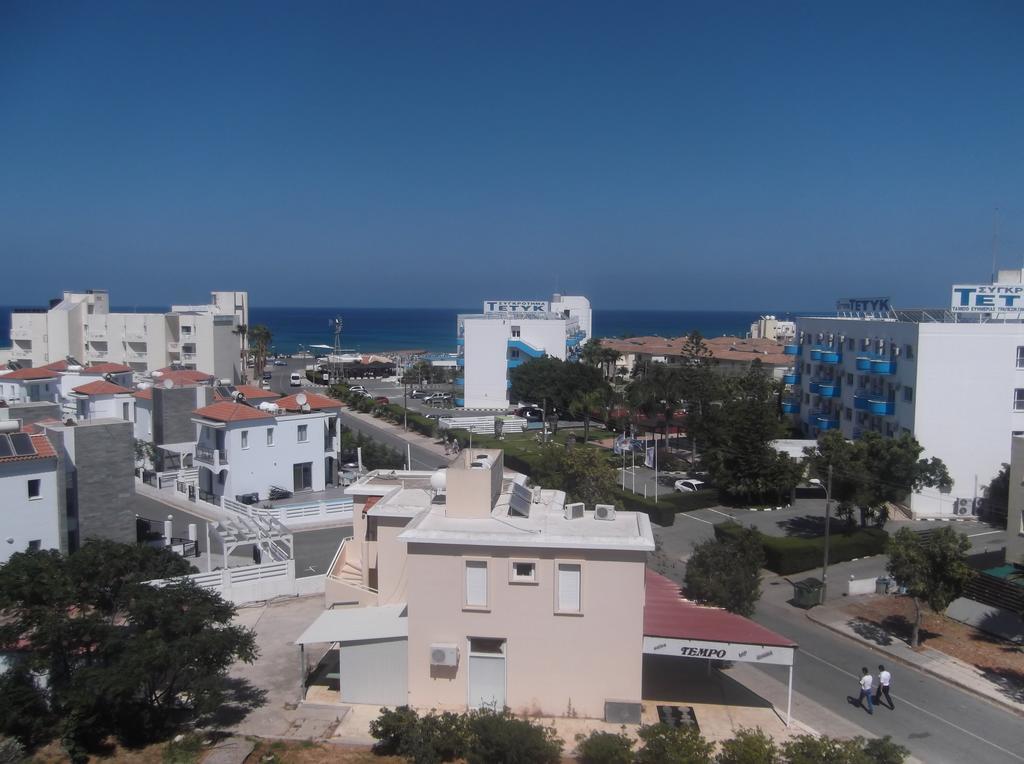 Livas Hotel Apartments Pernera Стая снимка