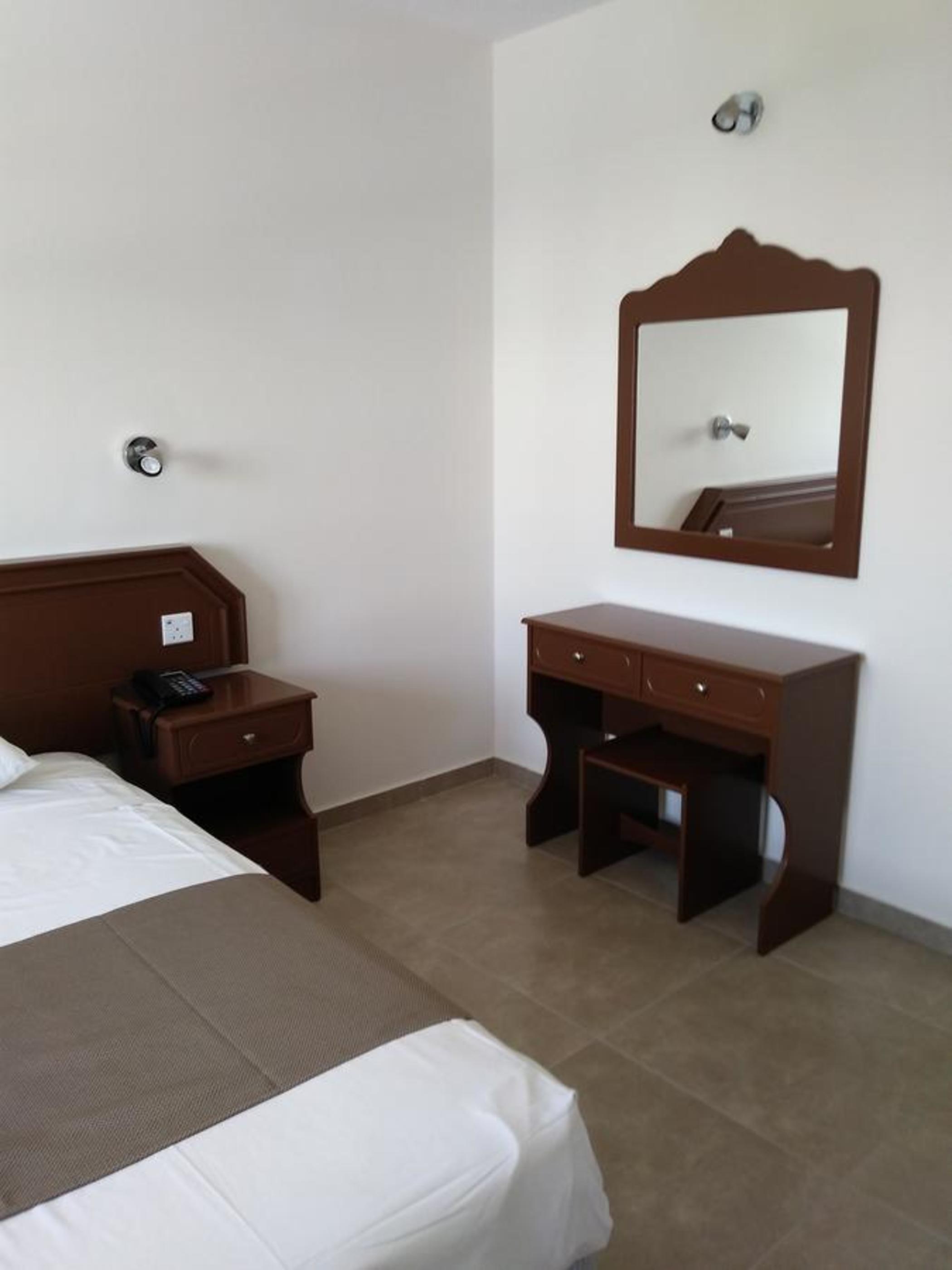 Livas Hotel Apartments Pernera Екстериор снимка