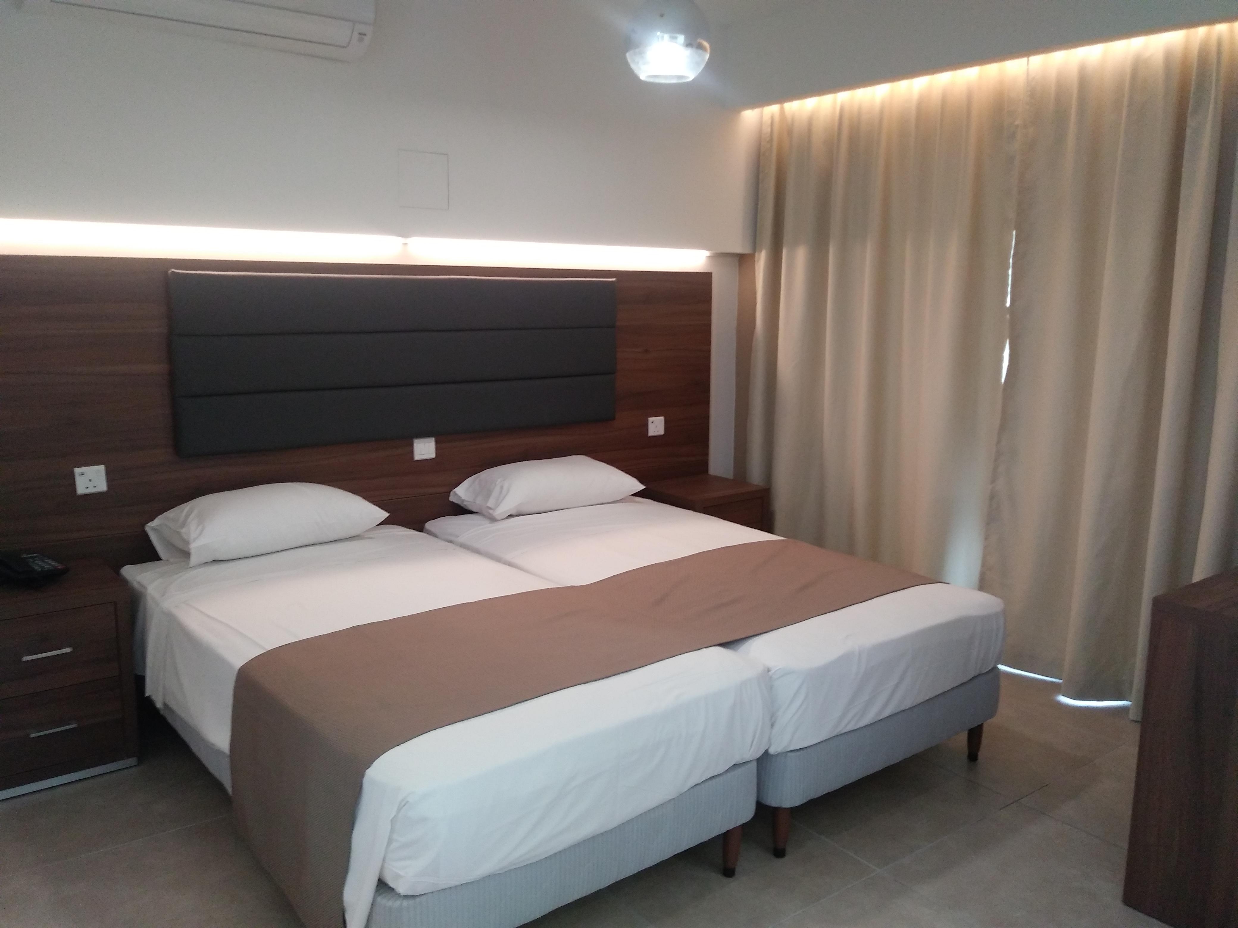 Livas Hotel Apartments Pernera Екстериор снимка