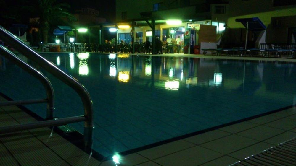 Livas Hotel Apartments Pernera Екстериор снимка