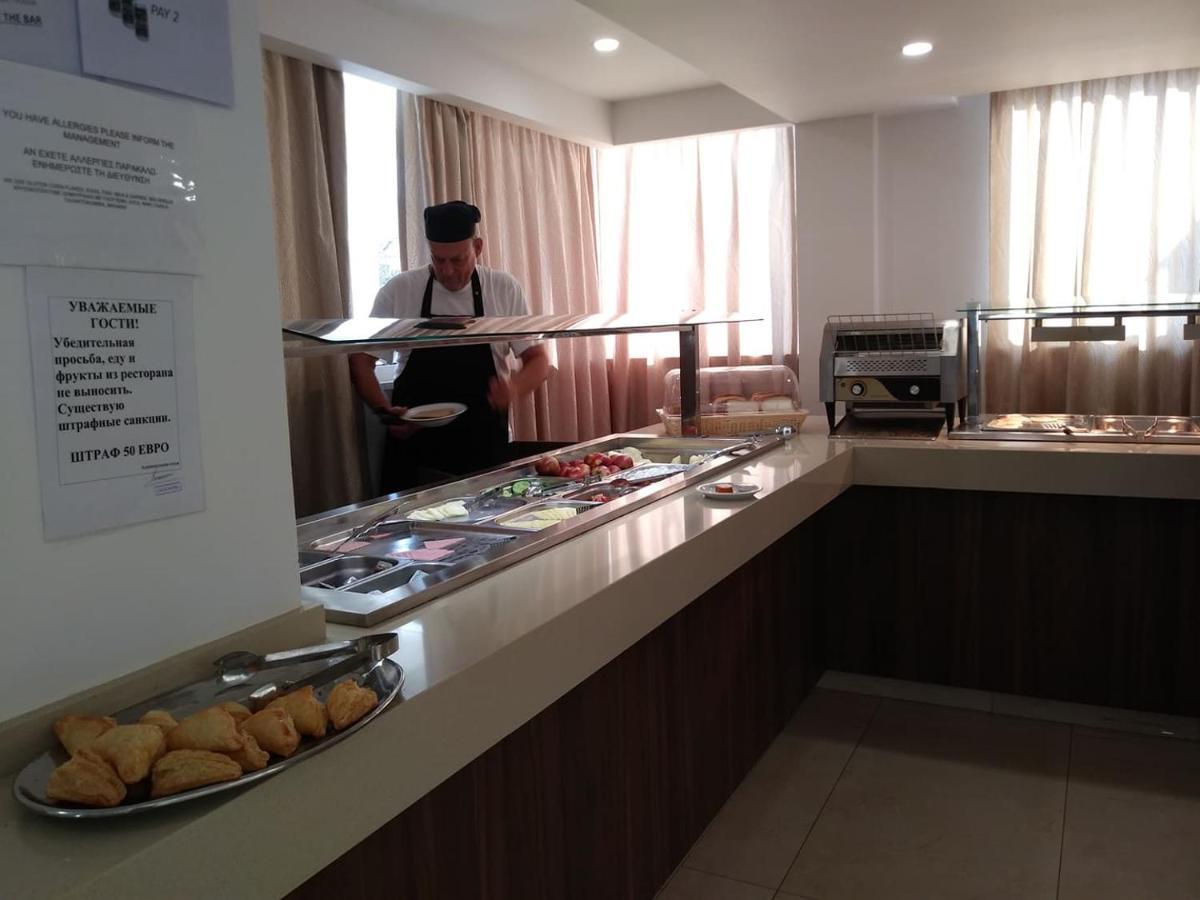 Livas Hotel Apartments Pernera Екстериор снимка
